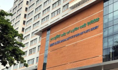 শীতলক্ষ্যায় তেলবাহী জাহাজের ট্যাংকিতে বিস্ফোরণ, দগ্ধ ৬