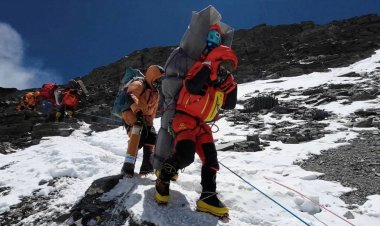 এভারেস্টে ১৩ পর্বতারোহীর মৃত্যু, অদক্ষদের দুষছেন সংশ্লিষ্টরা