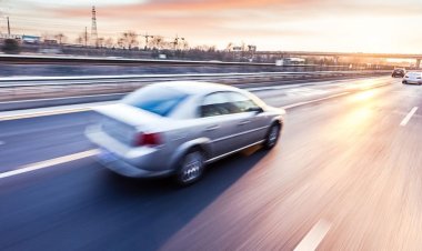 জোরে গাড়ি চালিয়ে জরিমানা এক কোটি ৩৮ লাখ