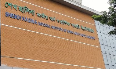 ওয়ারীতে আগুন : দগ্ধ ৫ জন শেখ হাসিনা বার্নে