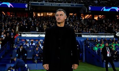 পিএসজি কোচ বরখাস্ত, স্থলাভিষিক্ত হচ্ছেন যিনি