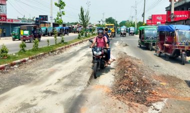 ফের দেবে গেলো কুষ্টিয়া-রাজবাড়ী আঞ্চলিক মহাসড়ক