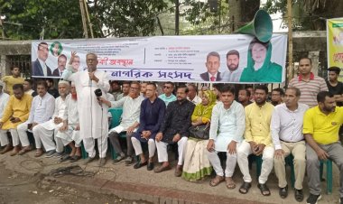 ‌‘যাদের চা খাওয়ার পয়সা ছিল না, তারা এখন ব্যাংকের মালিক’