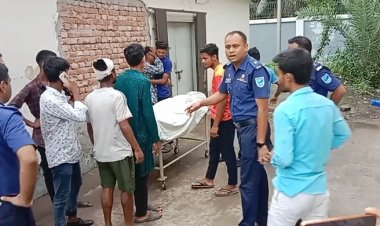 ছেলেকে কোপানোর প্রতিবাদ করায় বৃদ্ধ বাবাকে খুন