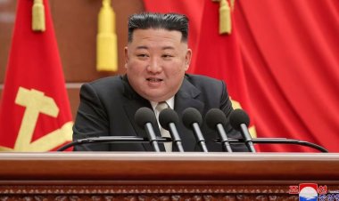 পুতিনের ‘হাত শক্তভাবে ধরে রাখার’ প্রতিশ্রুতি কিমের