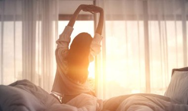 সকালে ঘুম থেকে উঠে যে কাজগুলো ভুলেও করবেন না