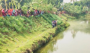 দিঘীতে ভাসছিল নারীর মরদেহ