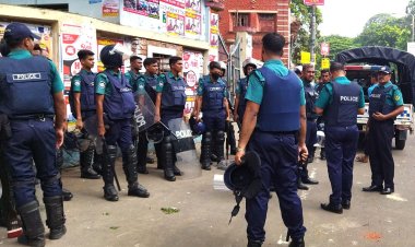 চট্টগ্রামের চকবাজারে ছাত্রলীগ-বিএনপি সংঘর্ষ