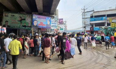 শ্রীপুরে কভার্ড ভ্যান ও অটোরিকশা চাপায় দুই শিশু নিহত