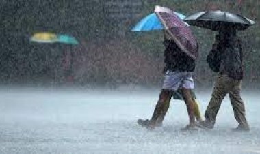 চার বিভাগে মাঝারি থেকে অতি ভারী বৃষ্টির সম্ভাবনা
