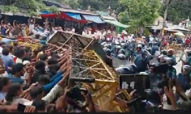 সচিবালয় অভিমুখে গণতন্ত্র মঞ্চের বিক্ষোভ, পুলিশের বাধা