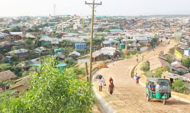 রোহিঙ্গা ক্যাম্পে ফাঁকা গুলি ছুড়ে ব্যবসায়ীকে অপহরণ