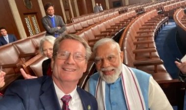 মোদিকে নিয়ে মার্কিন কংগ্রেসম্যানের লেখায় তোলপাড়