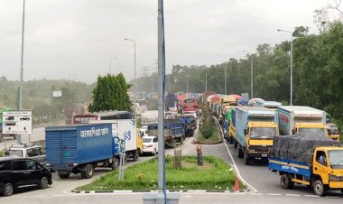 ঢাকা-টাঙ্গাইল মহাসড়কে ১৩ কিলোমিটার জুড়ে যানবাহনের সারি