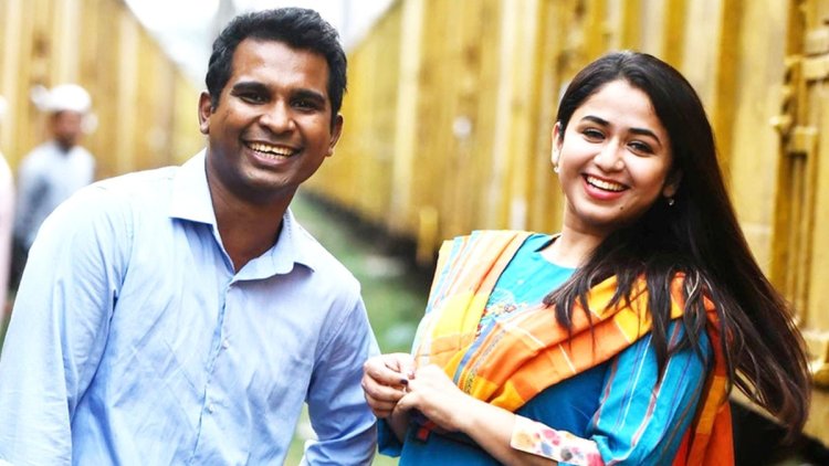 বিয়ের আগে বিজয়ের ভিডিও ভাইরাল করল তরুণী!