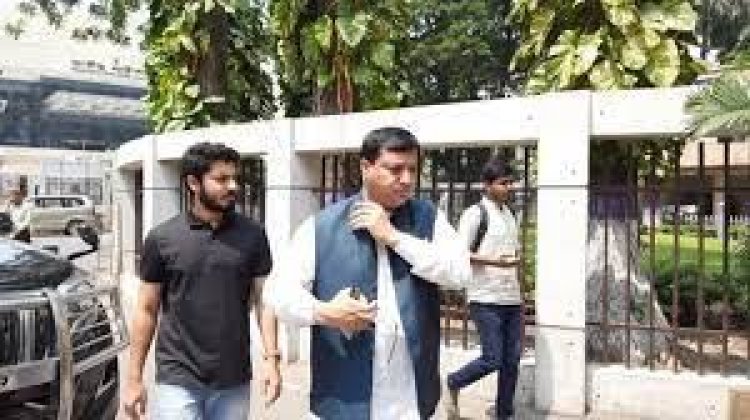 দুদক কার্যালয়ে গাজীপুরের সাবেক মেয়র জাহাঙ্গীর