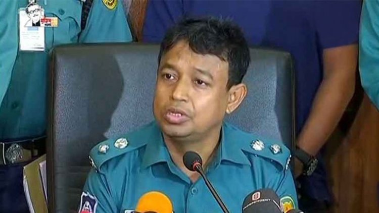 কেন আমাকে দেশ ছেড়ে চলে যেতে হবে: হারুন