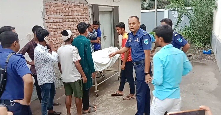 ছেলেকে কোপানোর প্রতিবাদ করায় বৃদ্ধ বাবাকে খুন
