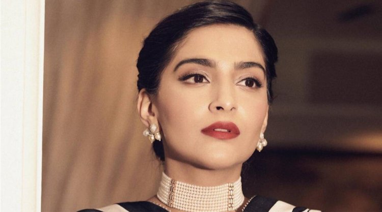 কিশোরবেলায় যৌন নিগ্রহের স্মৃতি ভুলেননি সোনম
