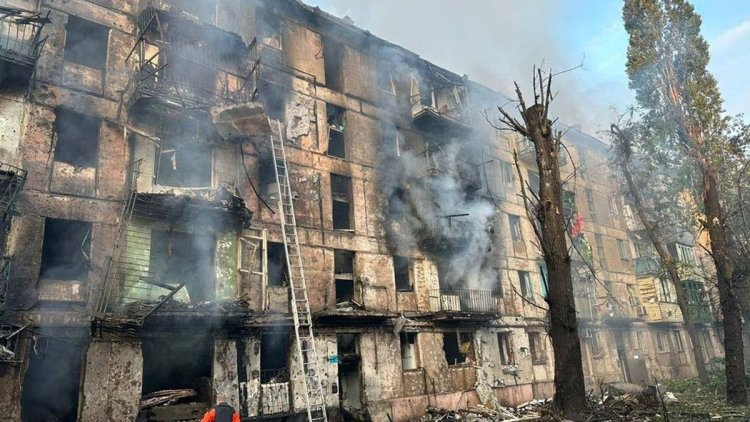 জেলেনস্কির শহরে রাতের আঁধারে হামলা রাশিয়ার, হতাহত ২৮