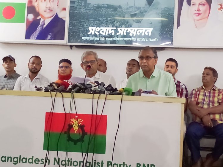 প্রধানমন্ত্রীর মিথ্যাচারের বিরুদ্ধে ডিজিটাল আইনে মামলা হয় কিনা, প্রশ্ন ফখরুলের