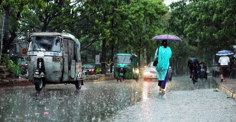 আজও বৃষ্টিপাত কম, বাড়তে পারে আগামী তিন দিনে