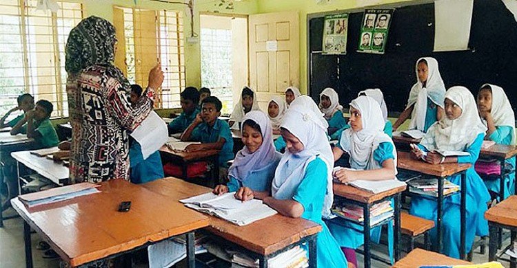 মাধ্যমিকে শিক্ষক সংকট প্রকট, আগস্টে আসছে বড় নিয়োগ