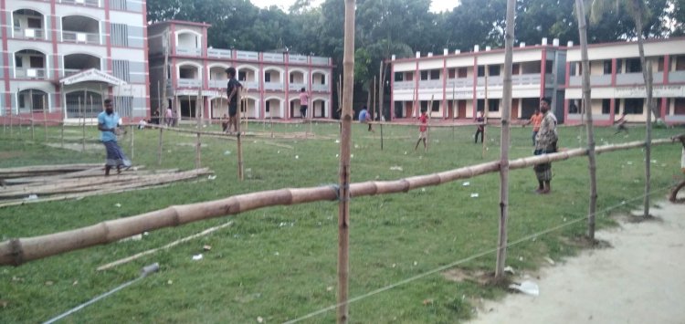 আাড়াইহাজারে নিষেধাজ্ঞা অমান্য করে স্কুল মাঠে আ’লী নেতারা পশুর হাট বসাচ্ছে
