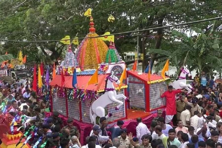 ত্রিপুরায় রথে আগুন লেগে মৃত্যু ৬ পুণ্যার্থীর