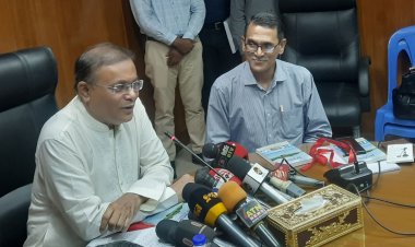 রেজা কিবরিয়া ও নুর কৌতুকের জন্ম দিয়েছেন : তথ্যমন্ত্রী