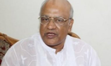 খন্দকার মোশাররফ হোসেনের মস্তিষ্কে টিউমার, দোয়া চেয়েছেন পরিবার