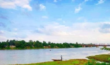 মাছ ধরা দেখতে গিয়ে পানিতে পড়ে মামা-ভাগনের মৃত্যু