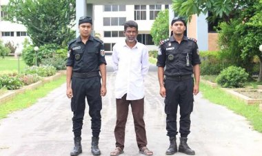 আড়াইহাজারে স্ত্রী-সন্তানের ওপর অ্যাসিড নিক্ষেপ আসামি গ্রেপ্তার