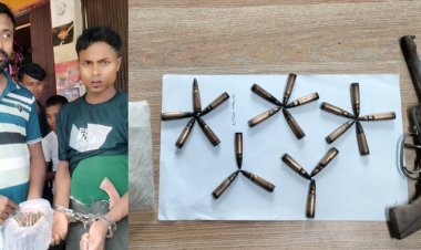 রোহিঙ্গা ক্যাম্পে সরবরাহকালে অস্ত্র ও গুলিসহ যুবক আটক