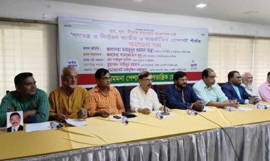 সরকার বিদায়ের ভয়ে কাপছে:মান্না
