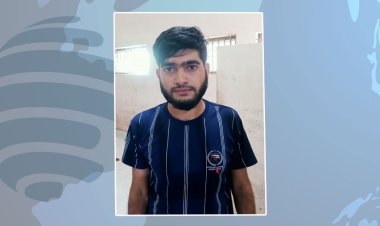 পুলিশ কর্মকর্তা পরিচয়ে চাঁদা দাবি, যুবক আটক