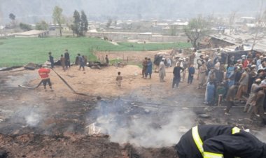 পাকিস্তানে আগুনে ৬ শিশুসহ একই পরিবারের ১০ জন নিহত