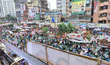 নয়াপল্টনসহ আশপাশের অলি-গলি লোকে লোকারণ্য