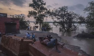 যমুনার পানি দিল্লির রাস্তায়, শত শত মানুষ নিরাপদ আশ্রয়ে