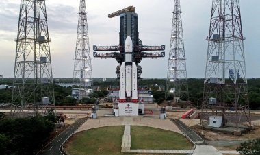 আজ চাঁদের উদ্দেশ্যে রওনা দেবে ভারতের চন্দ্রযান-৩