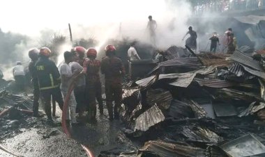 ভোলায় আগুনে পুড়লো বসতঘরসহ ১৯ গোডাউন