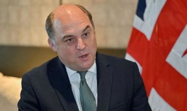 পদত্যাগ করছেন যুক্তরাজ্যের প্রতিরক্ষামন্ত্রী বেন ওয়ালেস