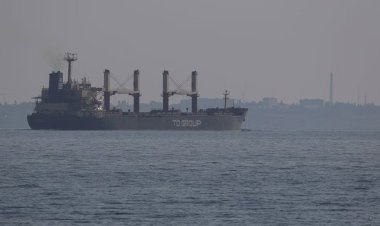 ইউক্রেন ছাড়ল শস্যবাহী শেষ জাহাজ, শস্য চুক্তি নিয়ে অনিশ্চয়তা