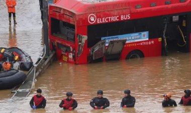 দক্ষিণ কোরিয়ায় বন্যা-ভূমিধসে মৃতের সংখ্যা বেড়ে ৩৯