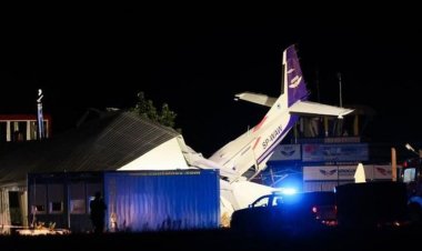 পোল্যান্ডে বিমান বিধ্বস্ত হয়ে প্রাণ গেল ৫ জনের