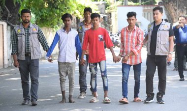 মোবাইল দিতে অস্বীকৃতি জানানোয় রাকিবকে ছুরিকাঘাতে হত্যা