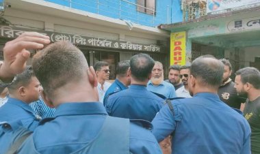 নোয়াখালীতে পুলিশ বেষ্টনী দিয়ে বিএনপির পদযাত্রায় বাধার অভিযোগ 