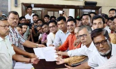 নেত্রকোনা-৪ আ.লীগের মনোনয়নপত্র জমা দিয়েছেন শহীদ ইকবাল