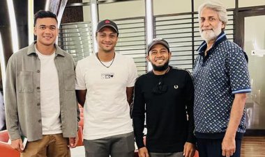 ভিন্ন গন্তব্যে দেশ ছাড়লেন সাকিব-মুশফিক-তাসকিন