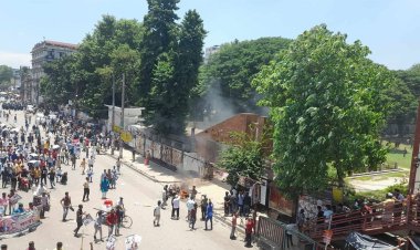 বাঙলা কলেজের সামনে সংঘর্ষের ঘটনায় ২ মামলা